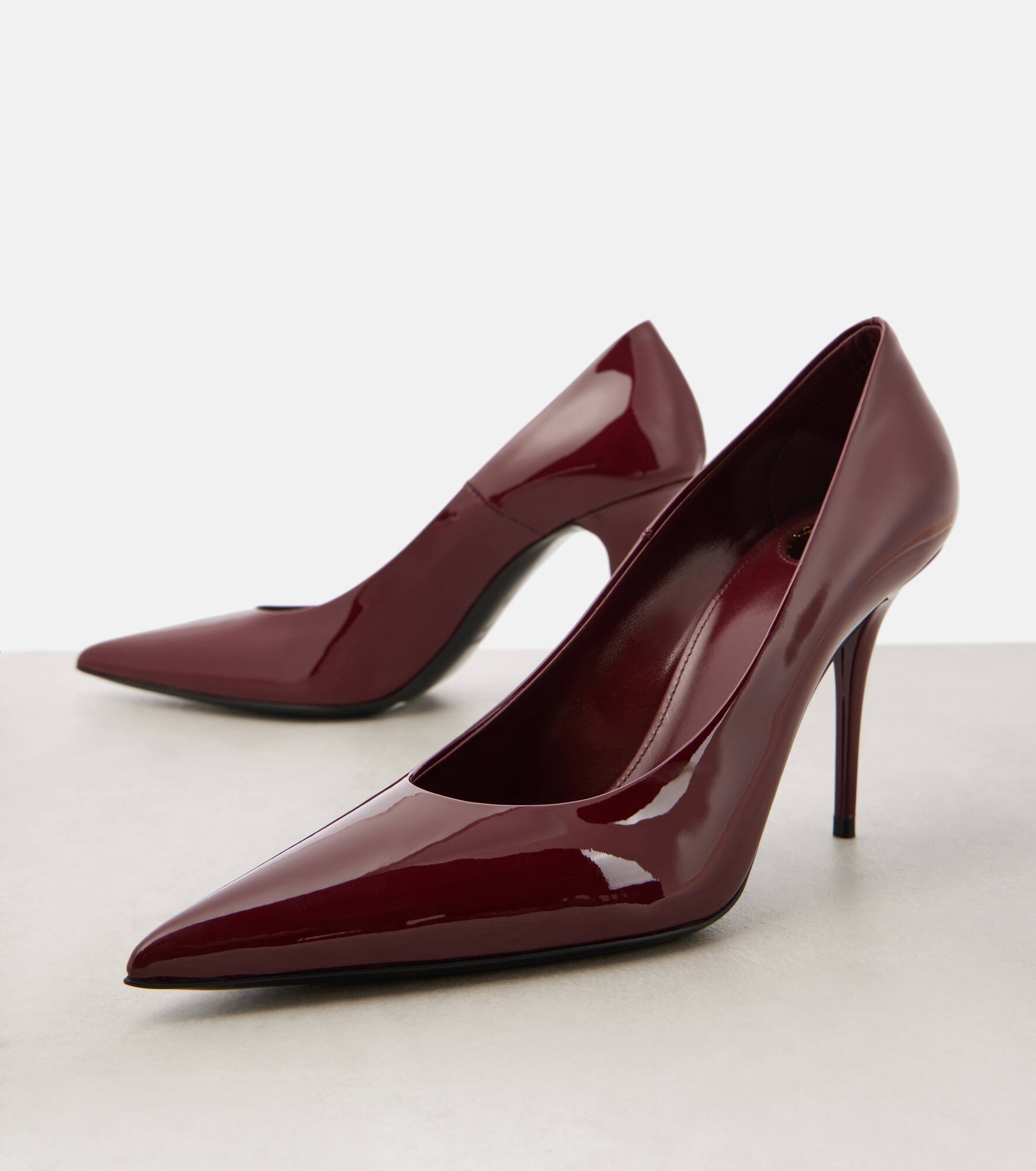 Patent leather pumps - 5