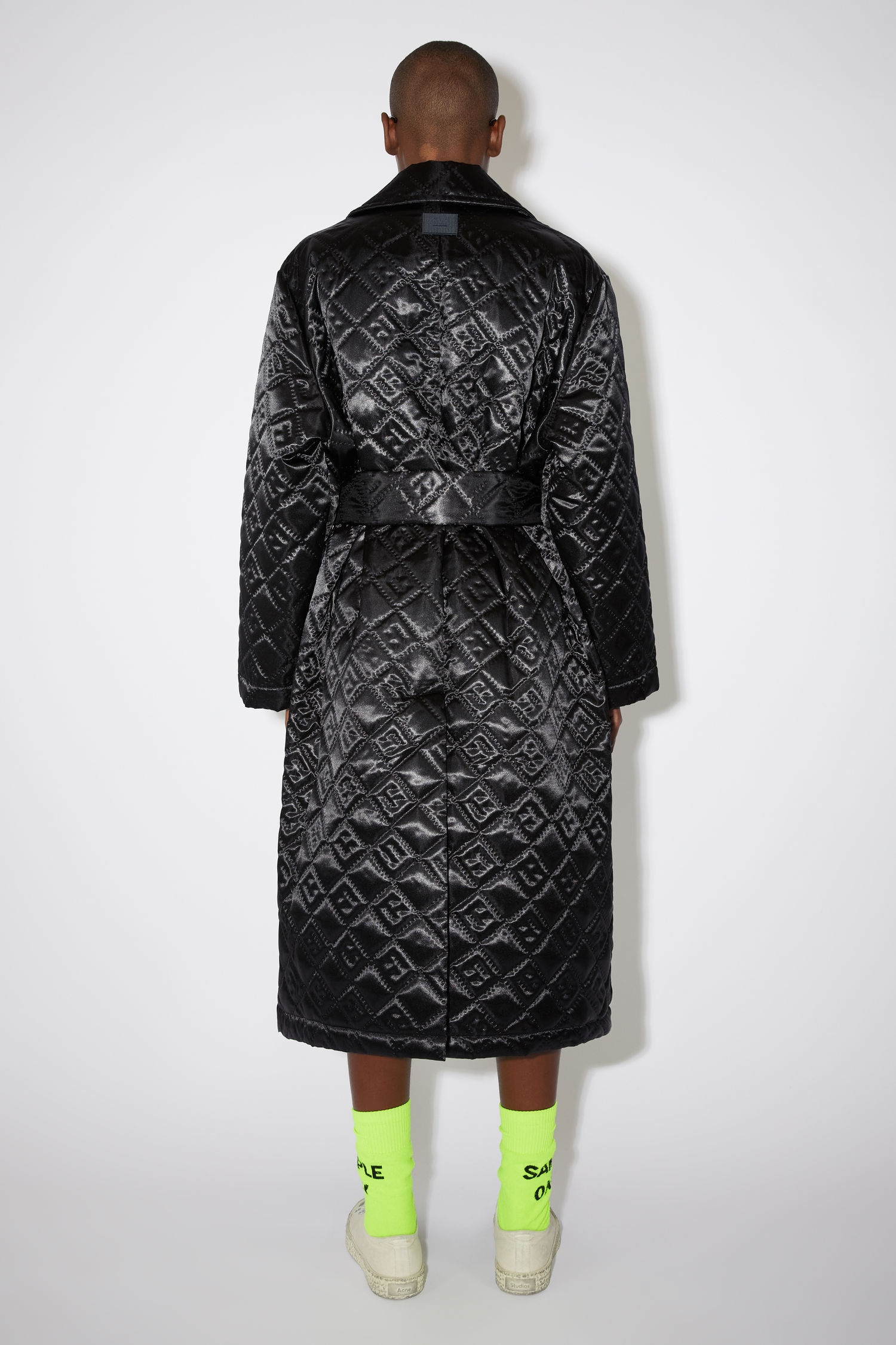 Quilted satin coat - Black - 3