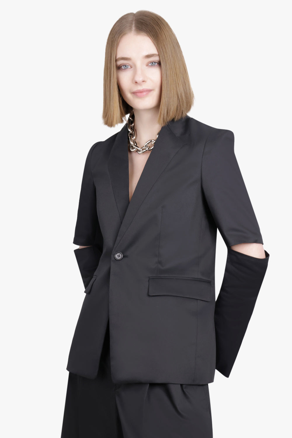 SINGLE BREASTED ARM SLIT DETAIL BLAZER | BLACK - 2