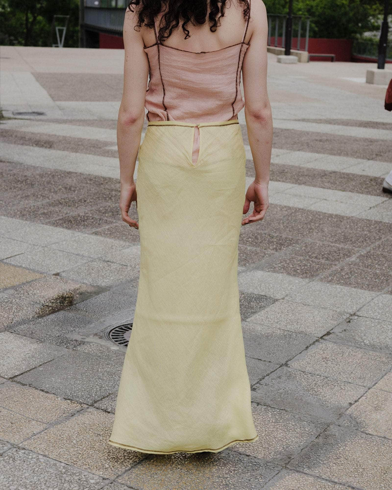 BASERANGE Dydine Fitted Skirt - Fine Linen outlook