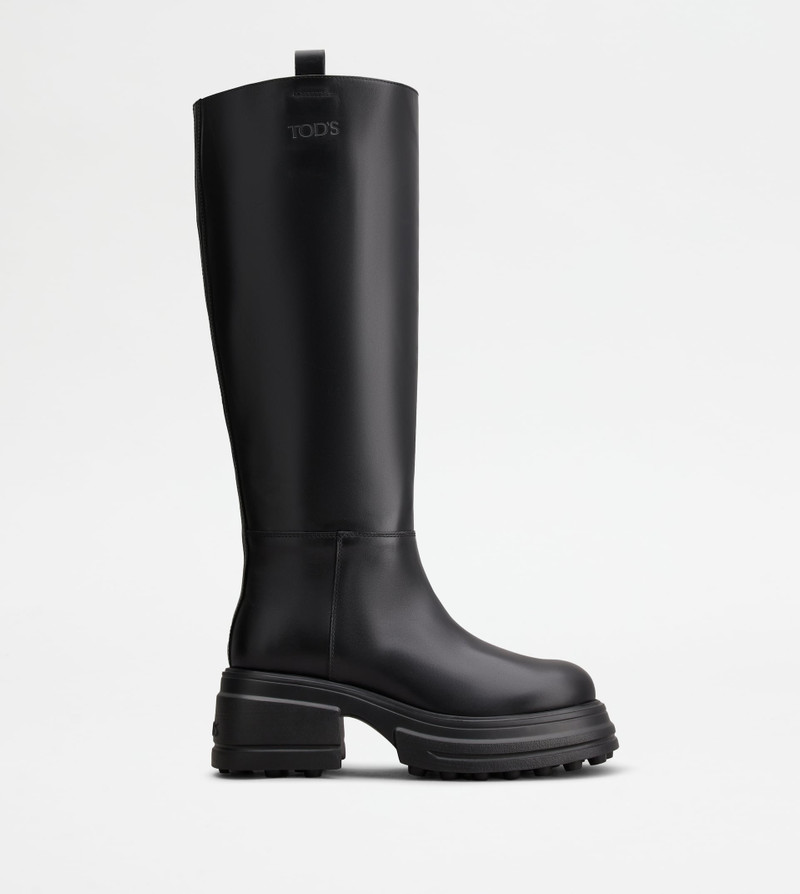PLATFORM BOOTS IN LEATHER - BLACK 1