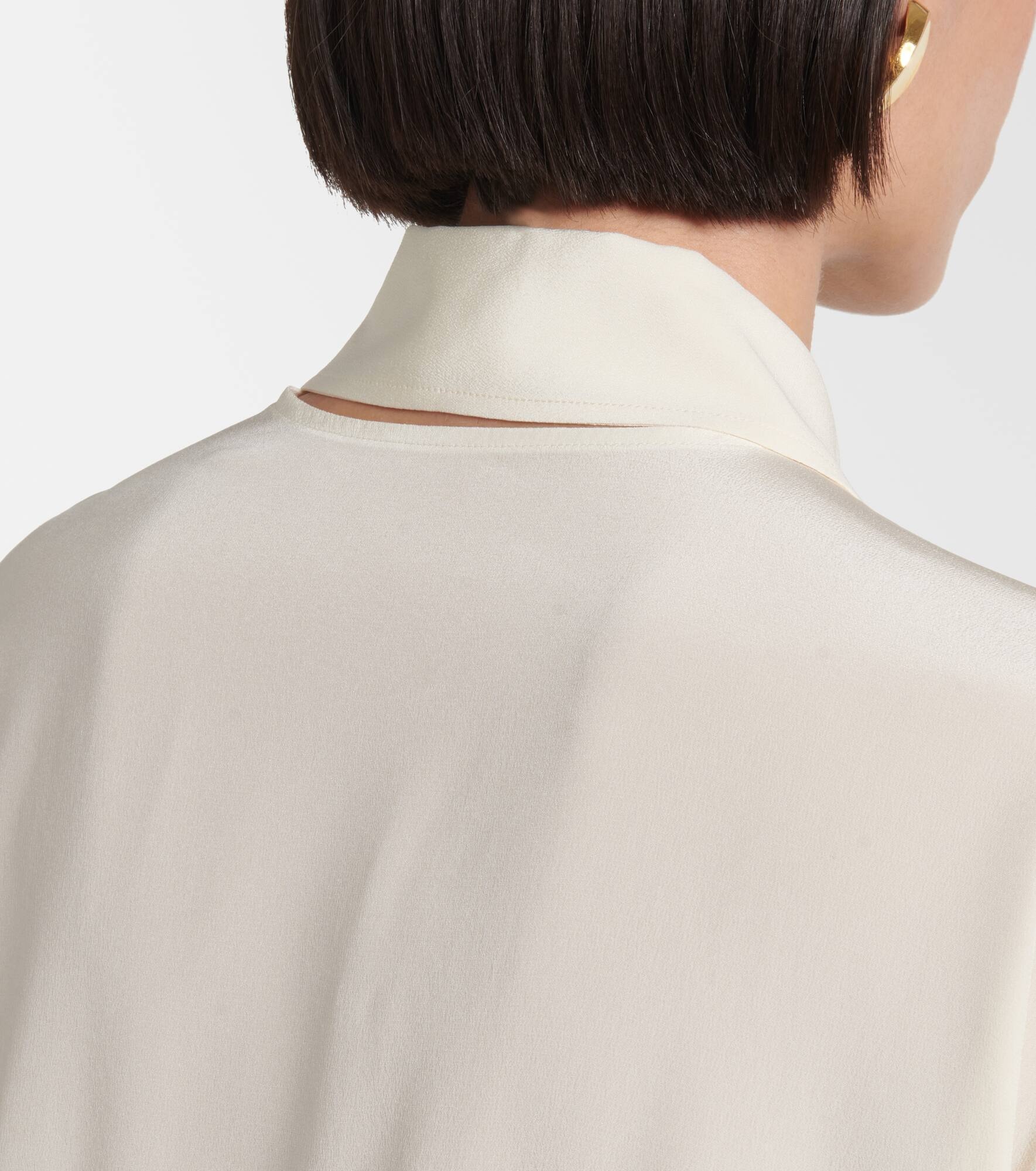 Ruffled silk blouse - 6