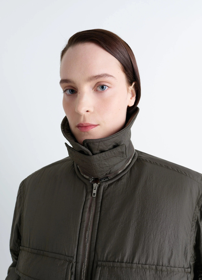 BOMBER 6