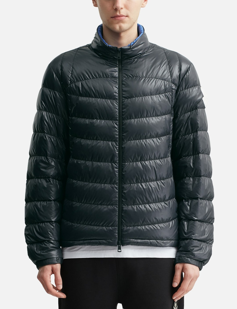 Moncler GALESO HOODED CURVY-QUILTED SHORT DOWN JACKET outlook