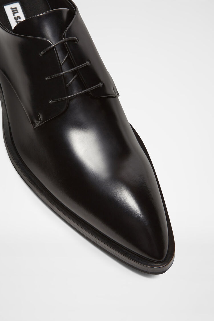 Lace-Up Shoes - 6