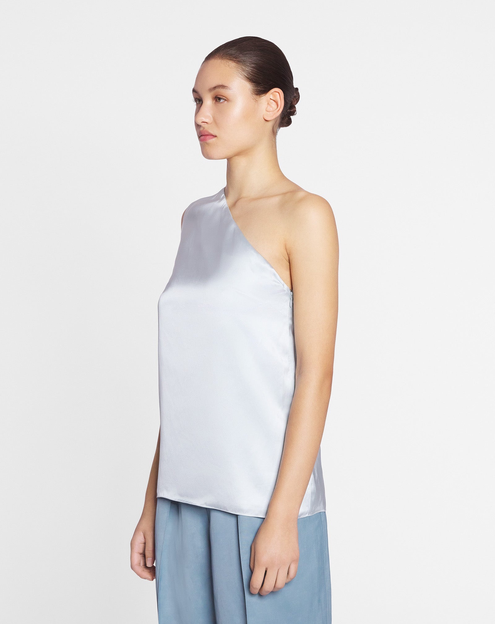 ASYMMETRICAL TOP WITH A RIBBON DETAIL - 3