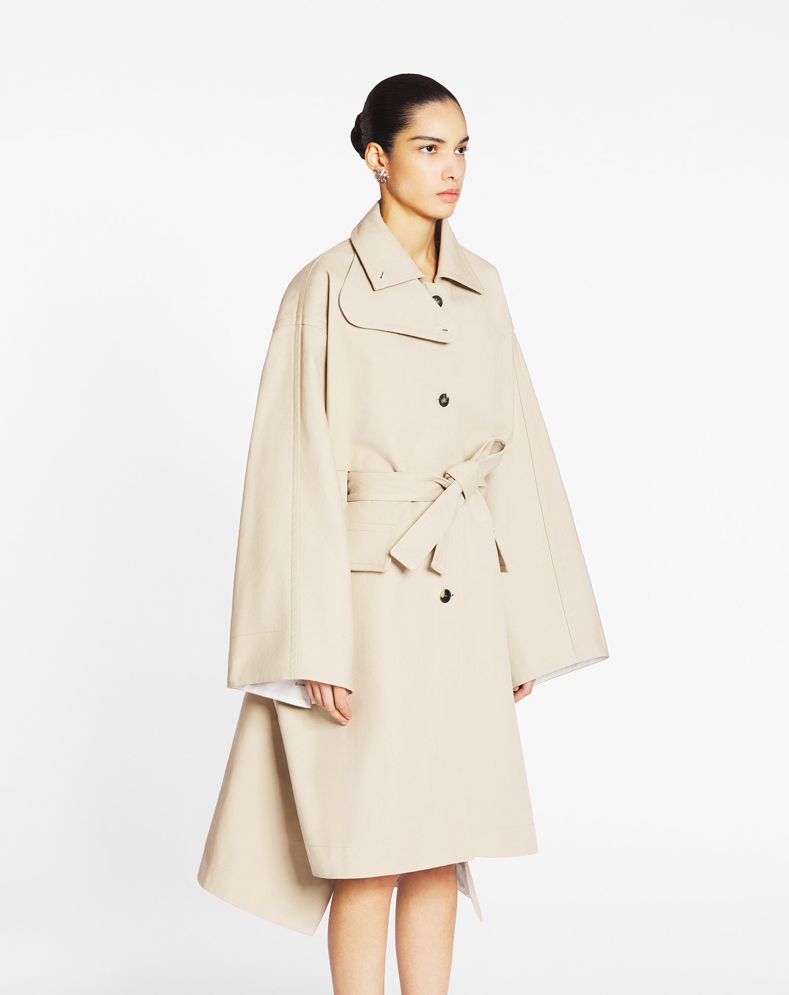CAPE COAT WITH A COLLAR - 3