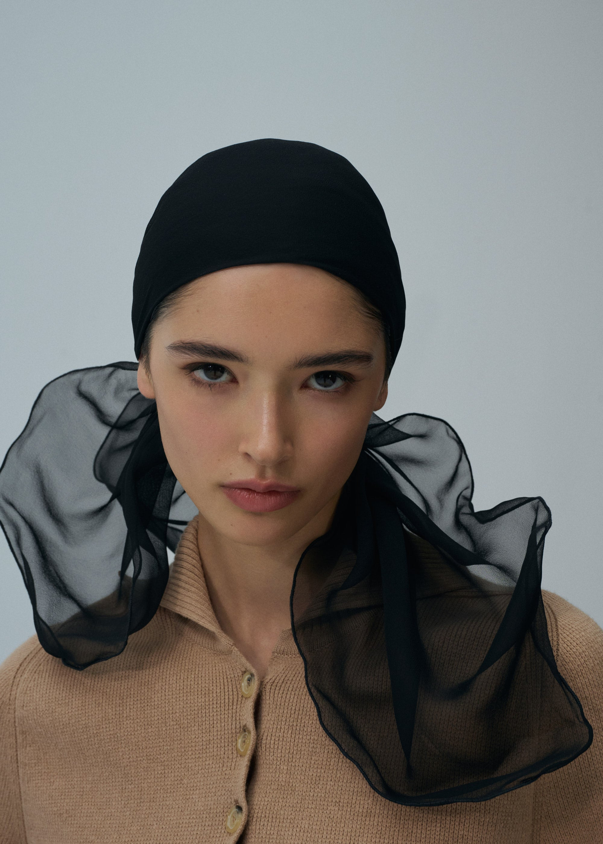 Wired head scarf in black - 4