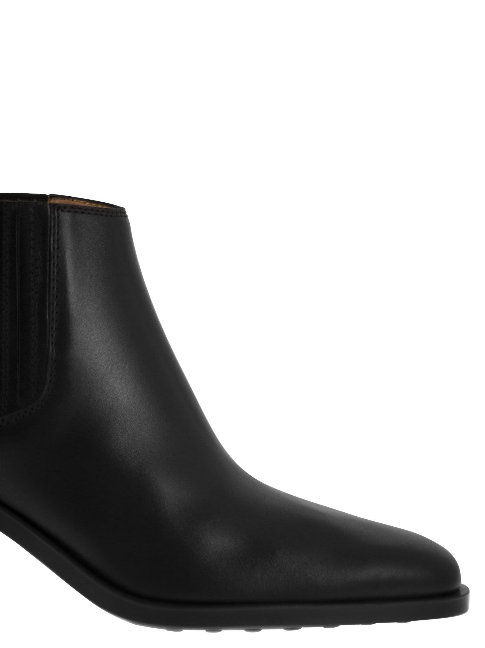 Tod's Women Leather Boot - 6