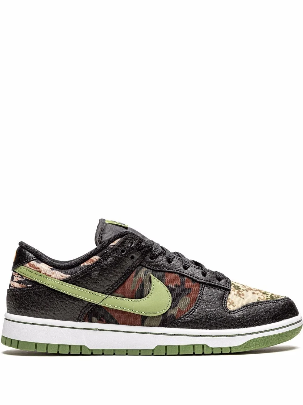 Dunk Low SE "Crazy Camo" sneakers - 1