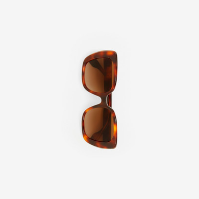 Burberry Monogram Motif Oversized Square Frame Sunglasses outlook