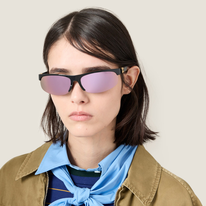 Miu Miu Miu Miu Runway sunglasses outlook