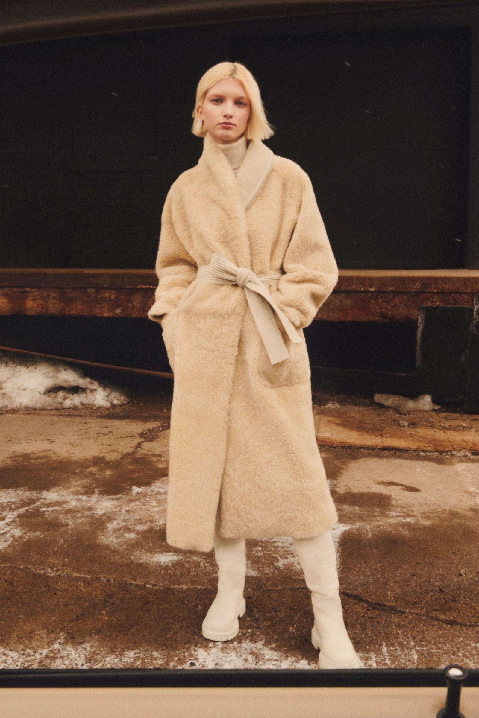 HANA 2-in-1 shearling robe coat - 2