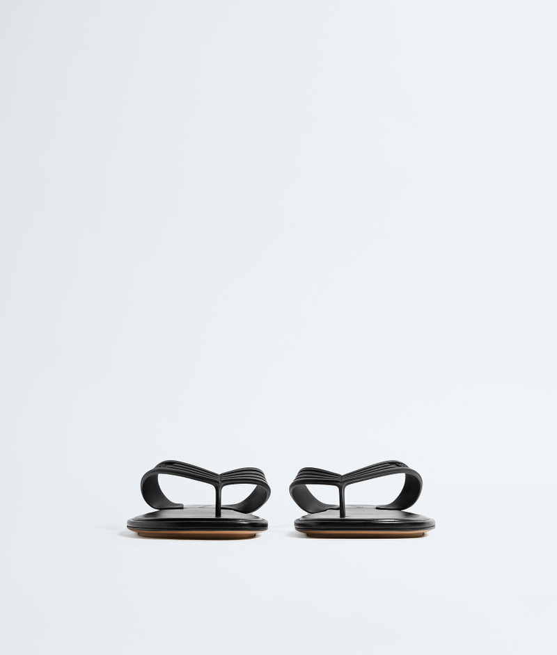 Bottega Veneta Sampieri Thong outlook