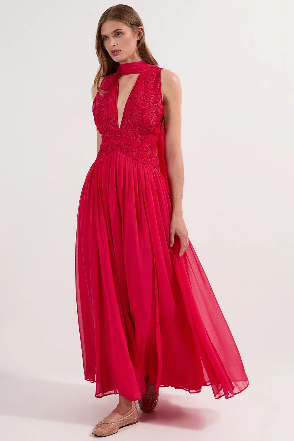 Embroidered Applique Crinkle Deep V Woven Midi Prom Dress - 1