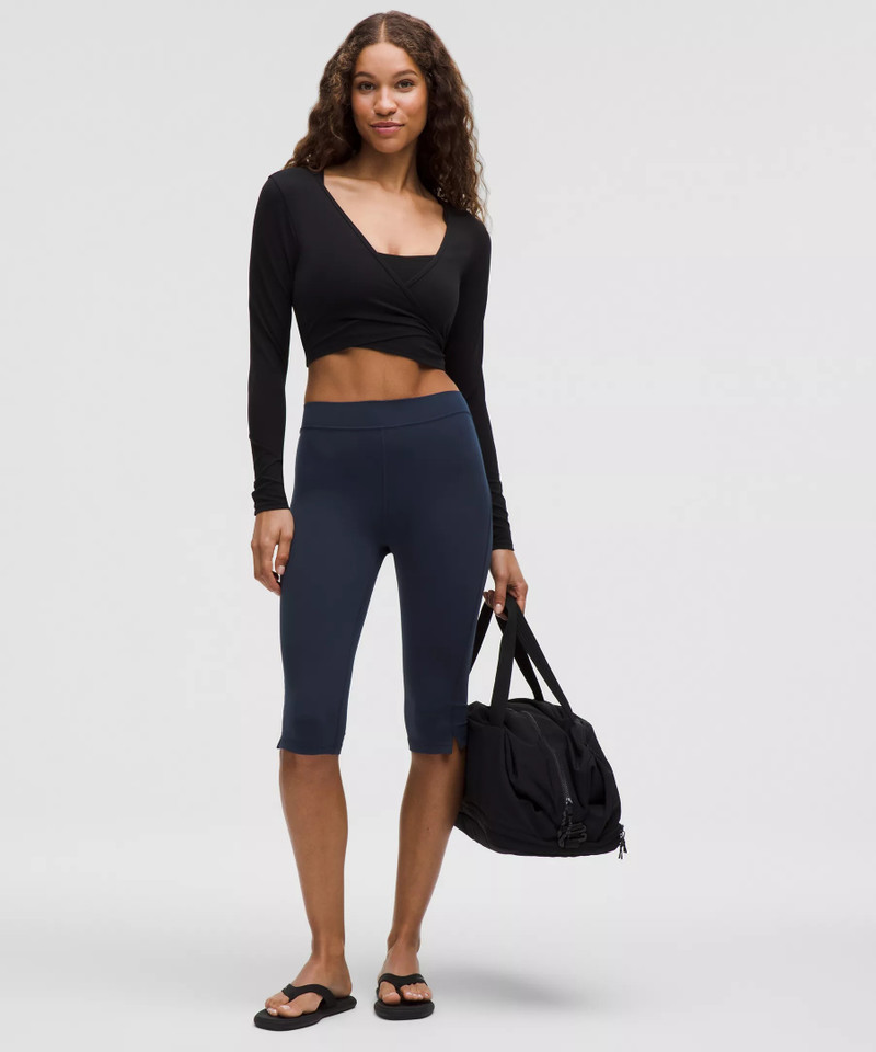 lululemon Groove High-Rise Notched-Hem Crop 15" outlook