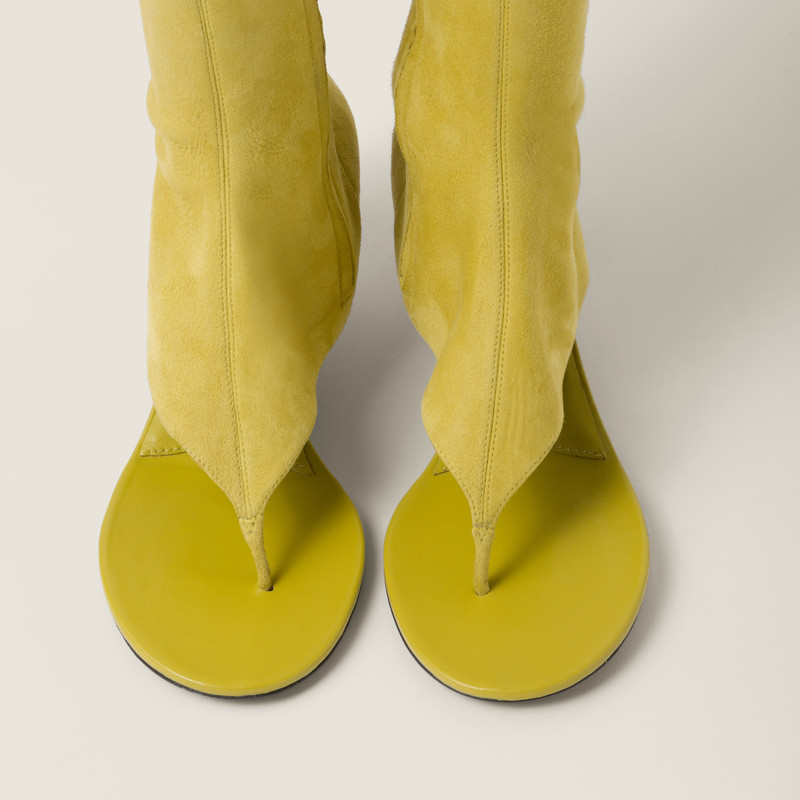 Suede thong boots 4