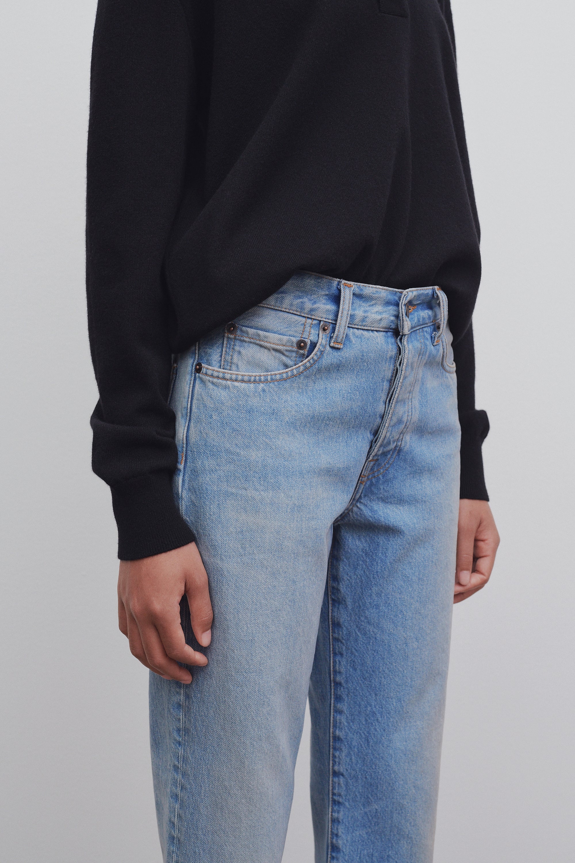 デニム・ジーパン [The Row] Lesley Jean in Cotton THE ROW | Lesley Jeans | WHITE | Lane Crawford
