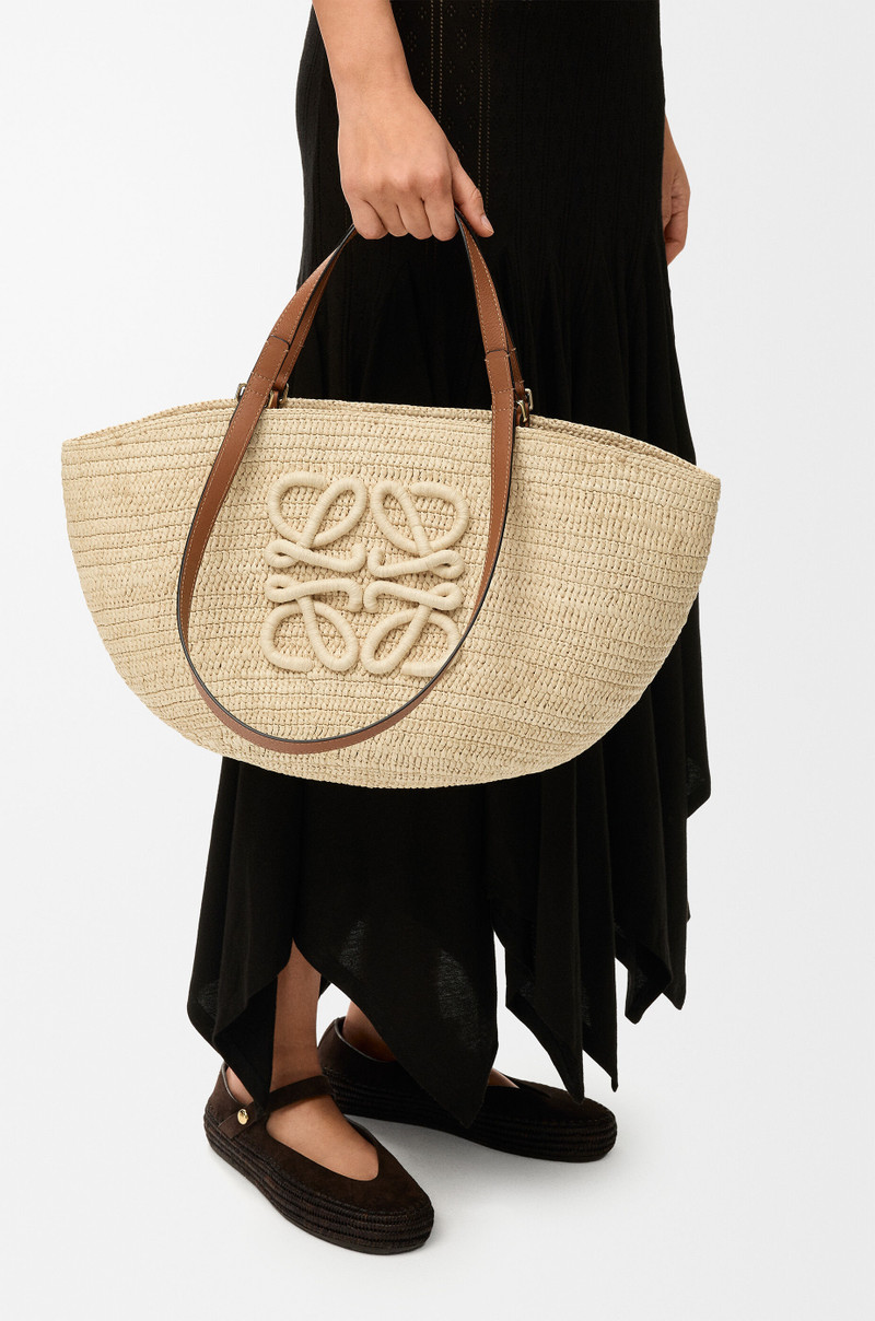 Loewe Medium Eclipse basket in raffia and calfskin outlook
