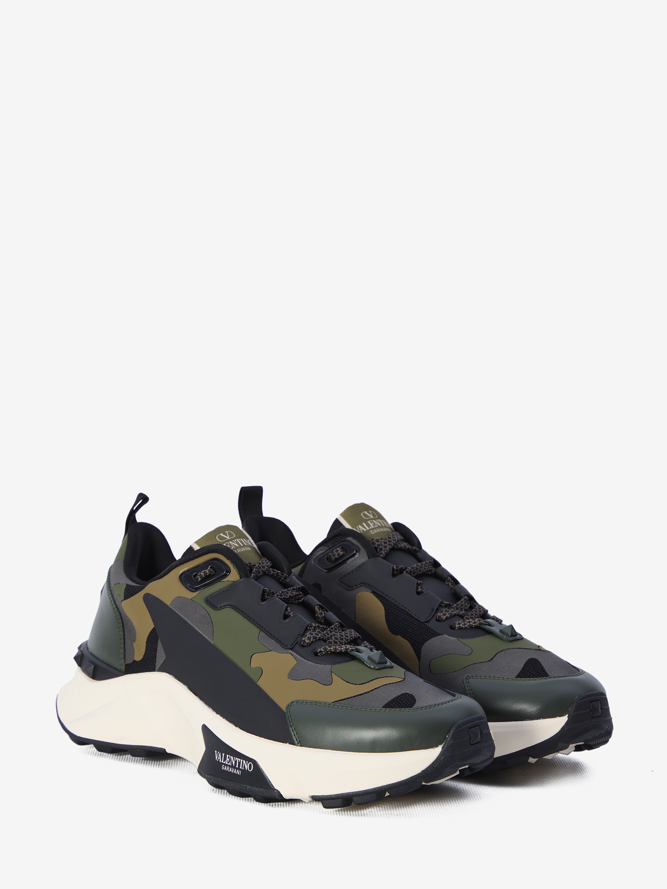 Low Top True Act Camouflage sneakers - 2