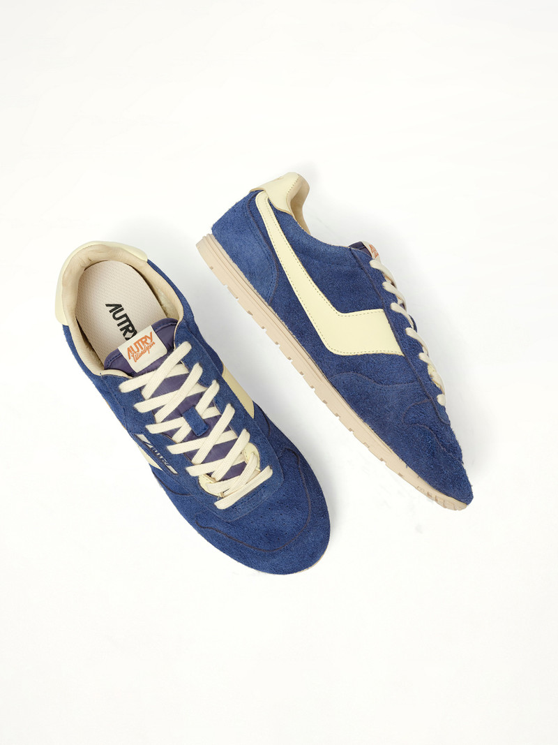 AUTRY Windspin Low Sneakers in Infinito/Rutabaga outlook