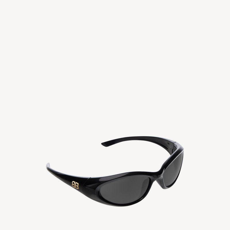 Sporty B Round Af Sunglasses in Black 3