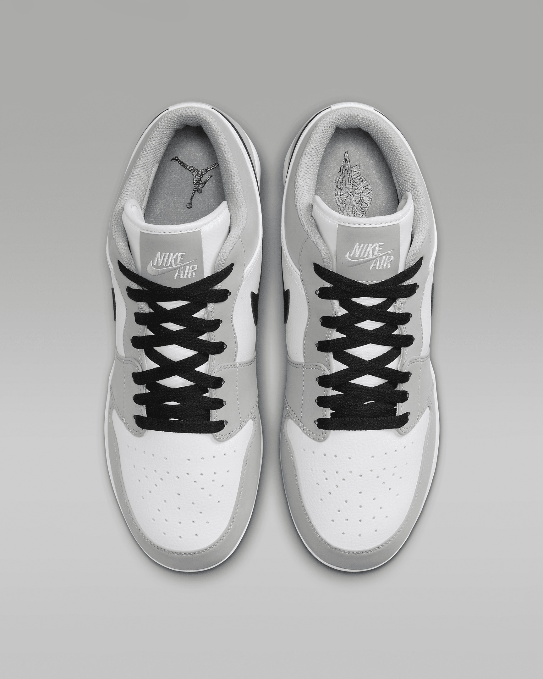 Jordan 1 Retro MCS Low Men's Baseball Cleats - 4