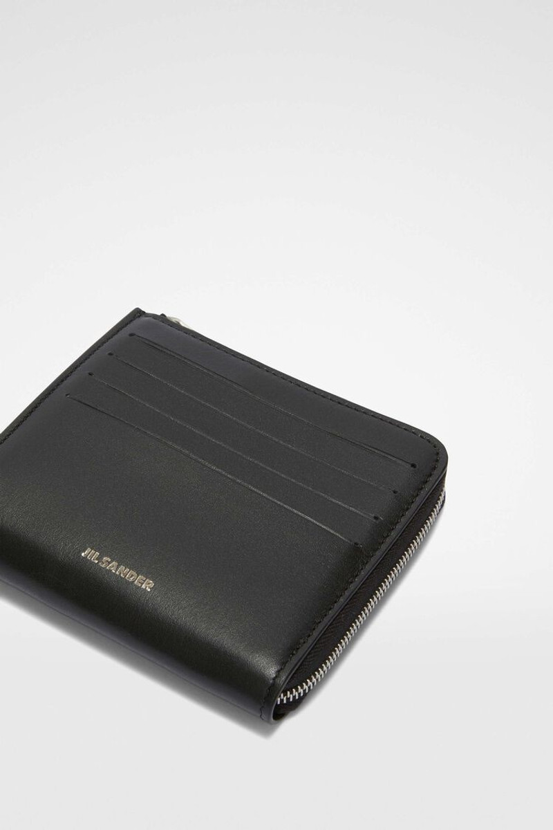 Card Holder 4
