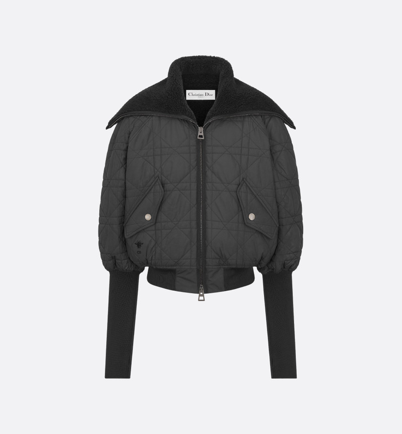 Macrocannage Peacoat 1