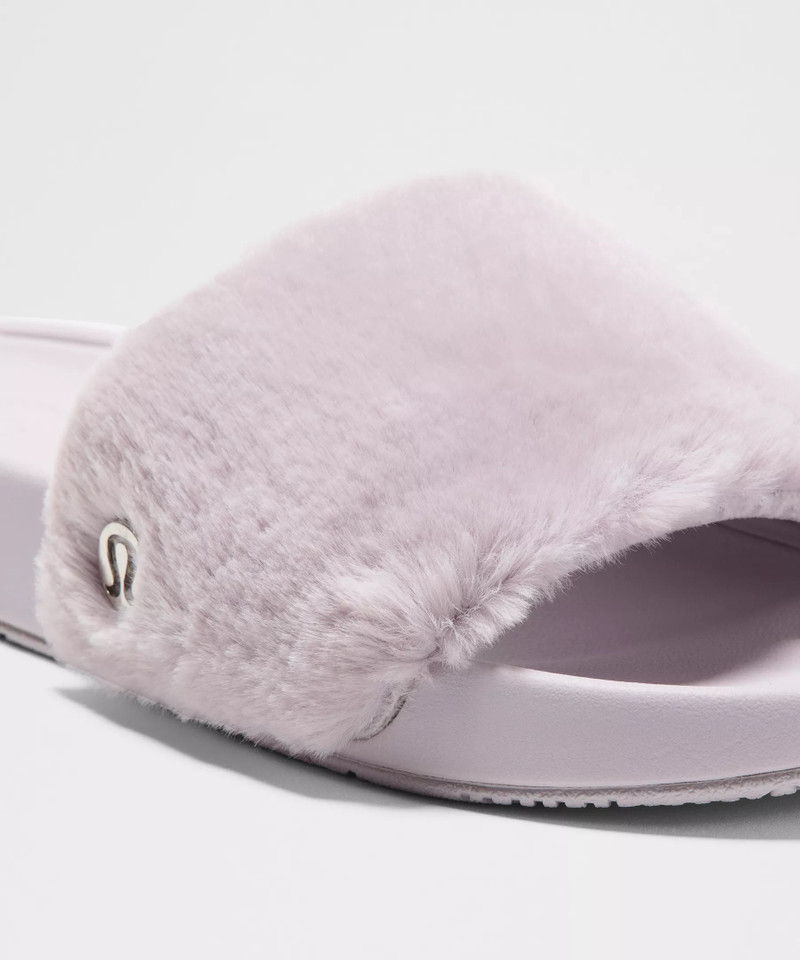 Women's Restfeel Faux Fur Slide 7