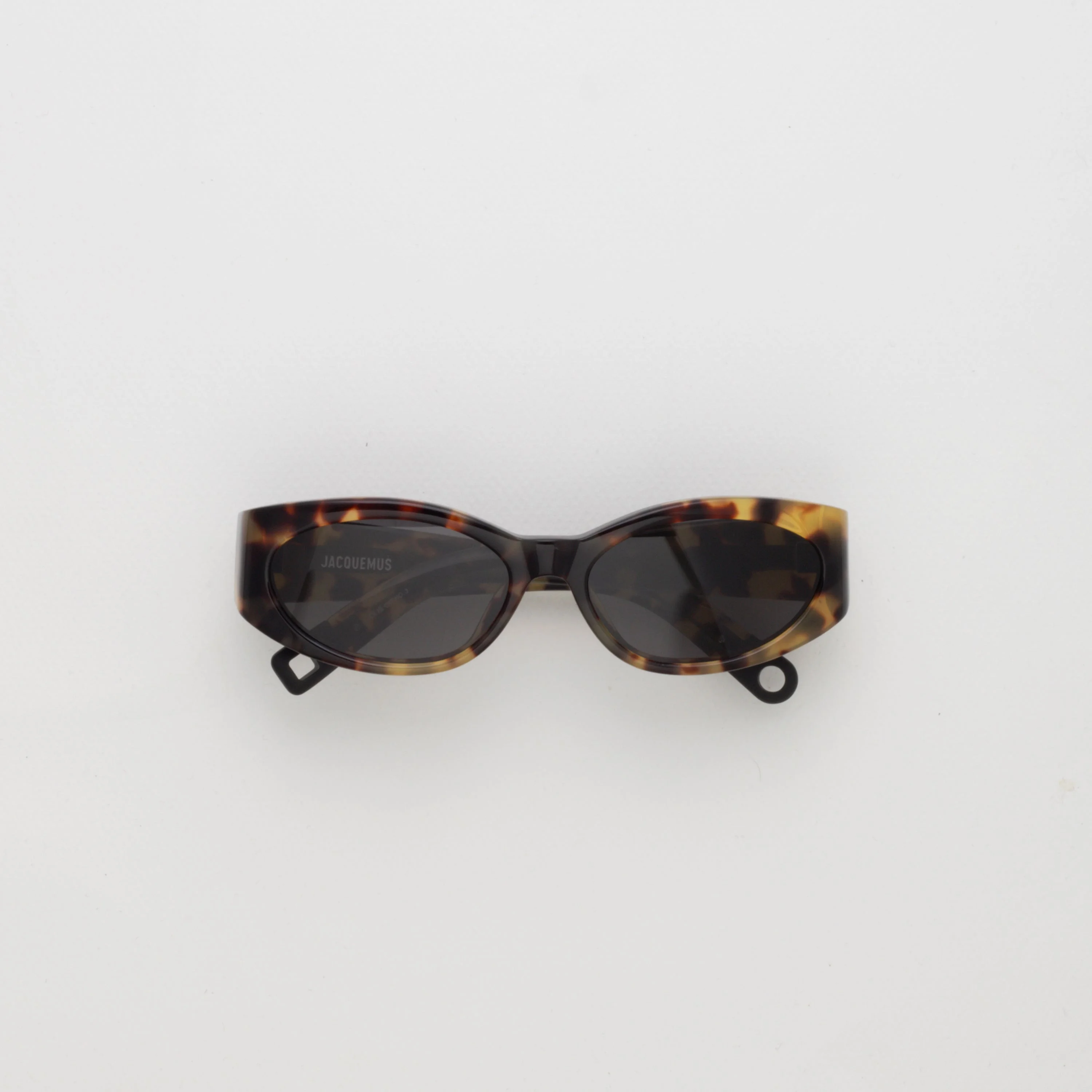 Ovalo Oval Sunglasses in Tortoiseshell - 1
