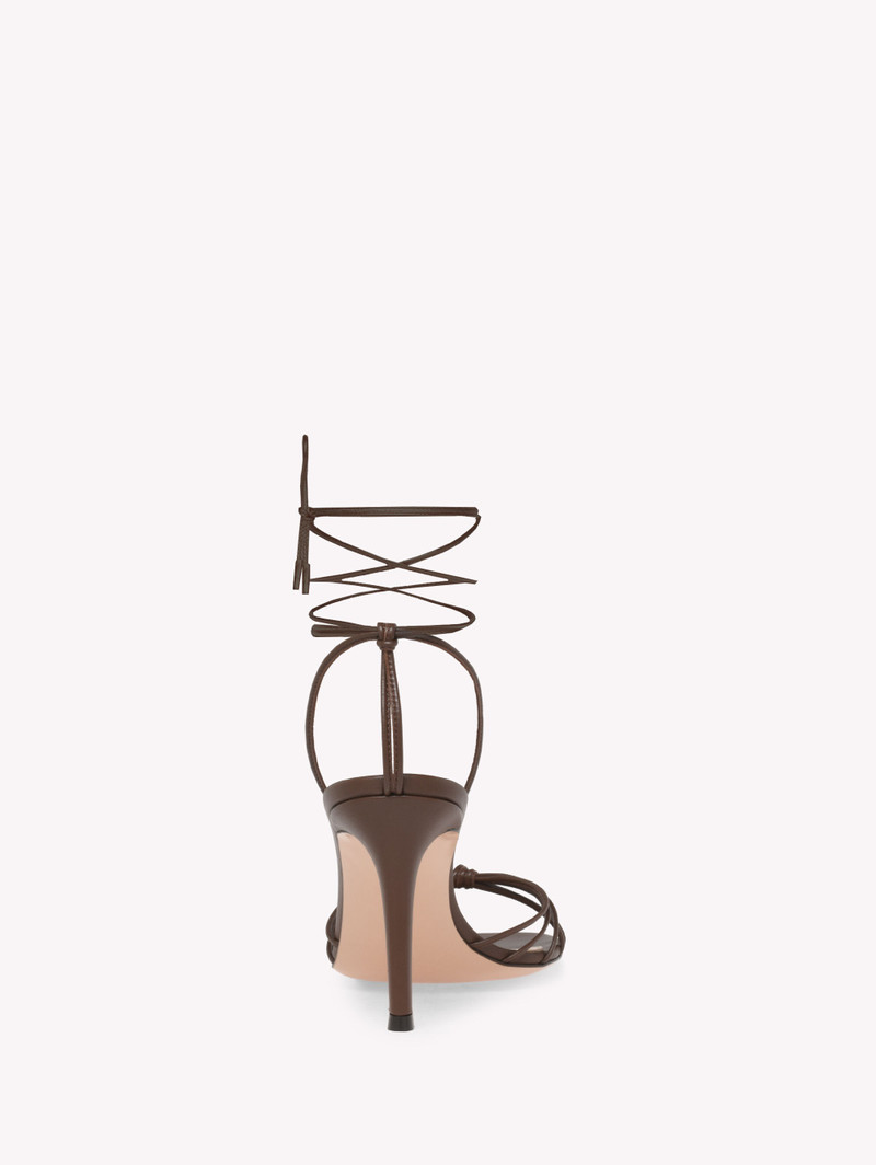Gianvito Rossi GWYNETH 85 outlook