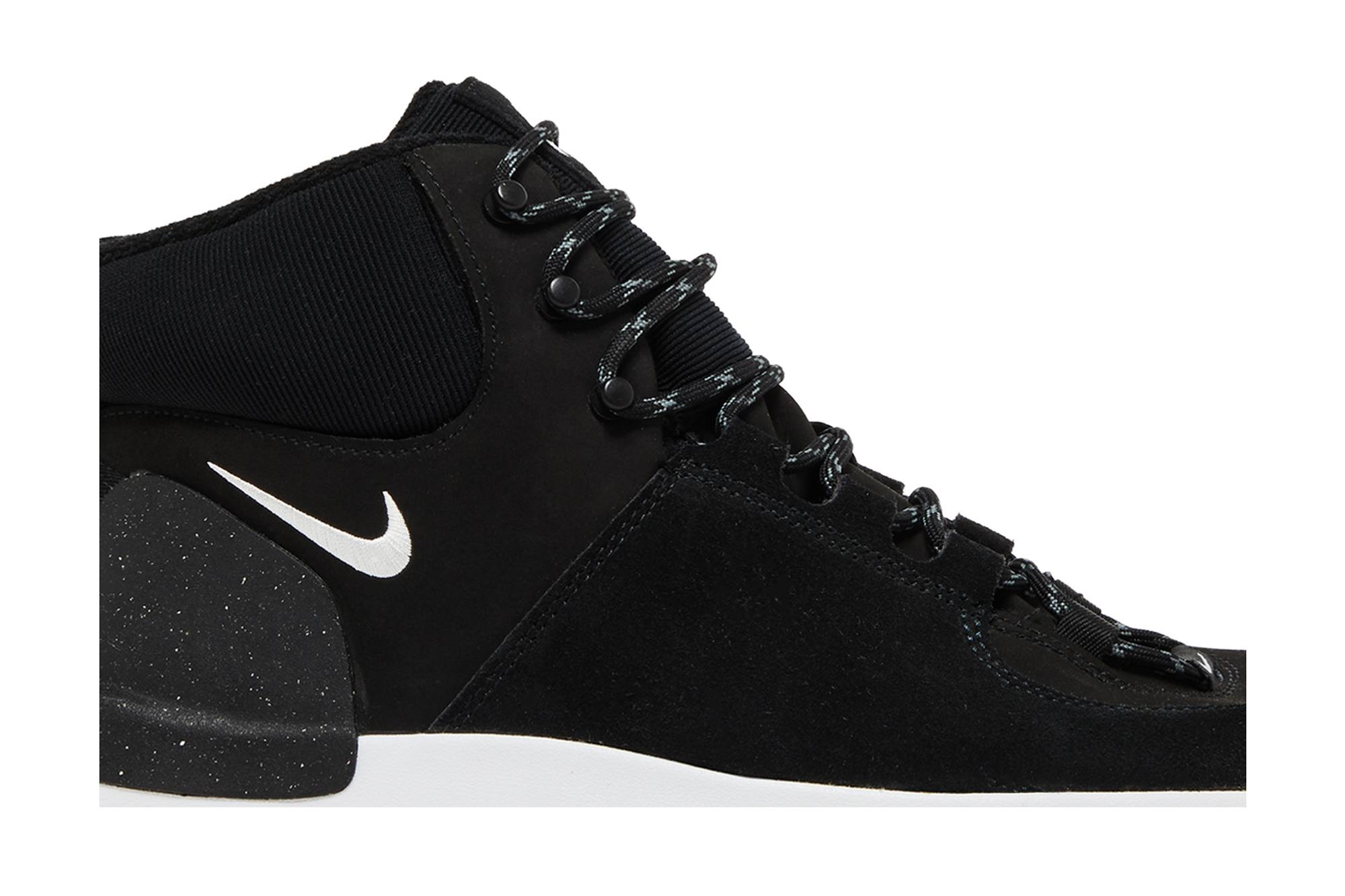 Wmns City Classic Boot 'Black White' - 2