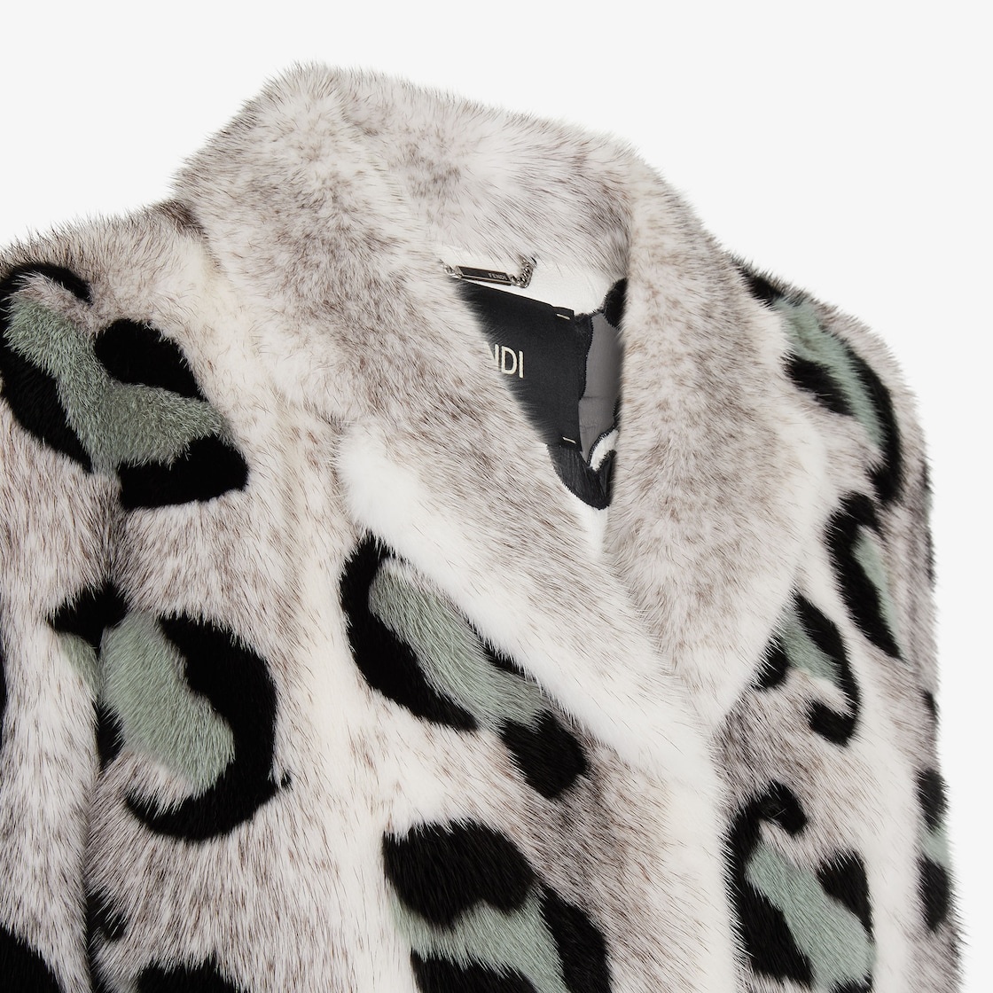 Long, straight coat with small lapel collar and side pockets. Made of light gray mink with contrasti - 3