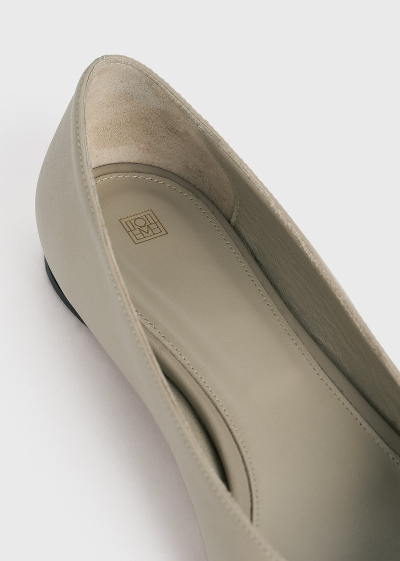 The Asymmetric Ballerina clay 5