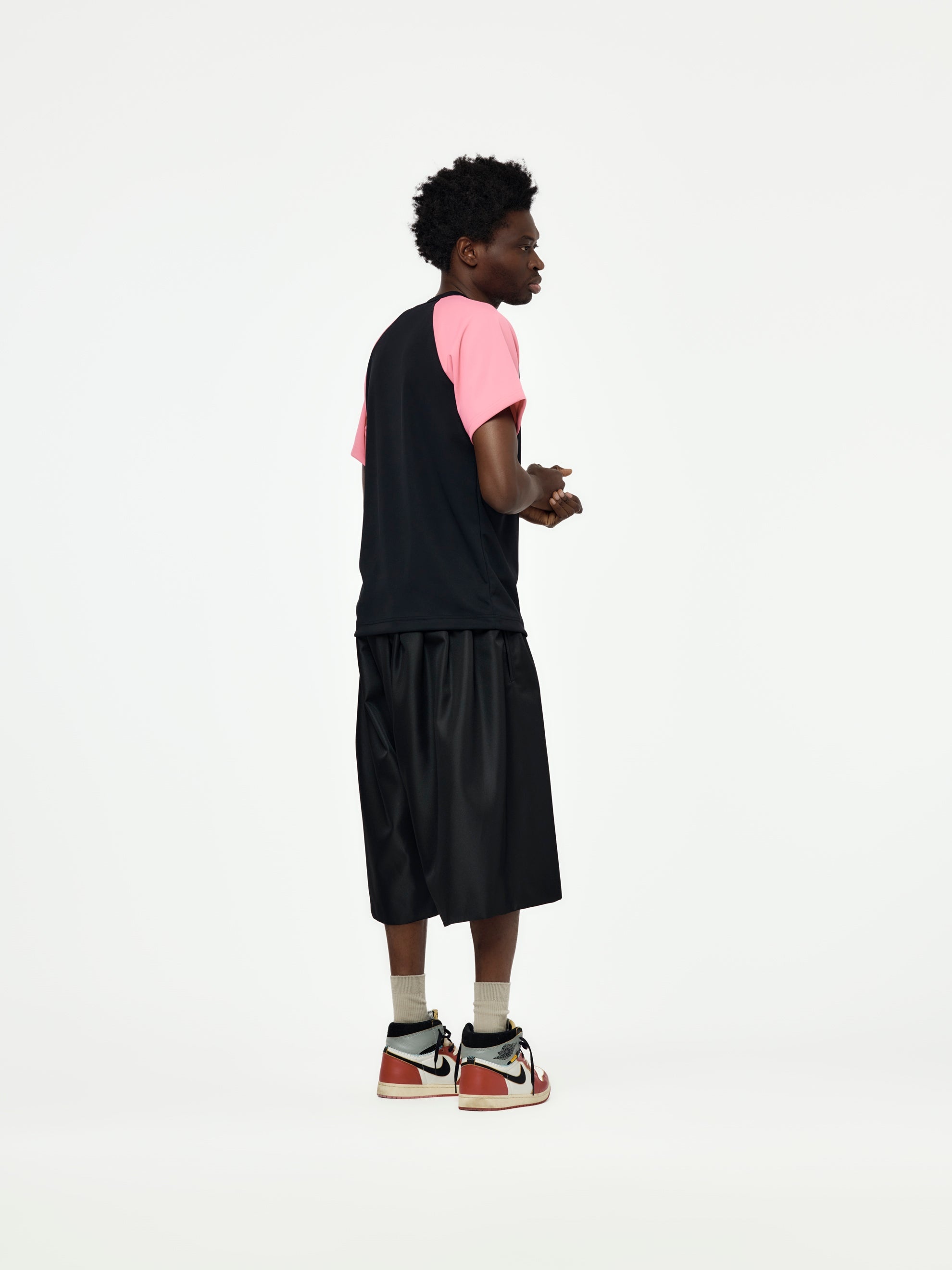 HOMME PLUS T-SHIRT (BLACK / PINK) - 5