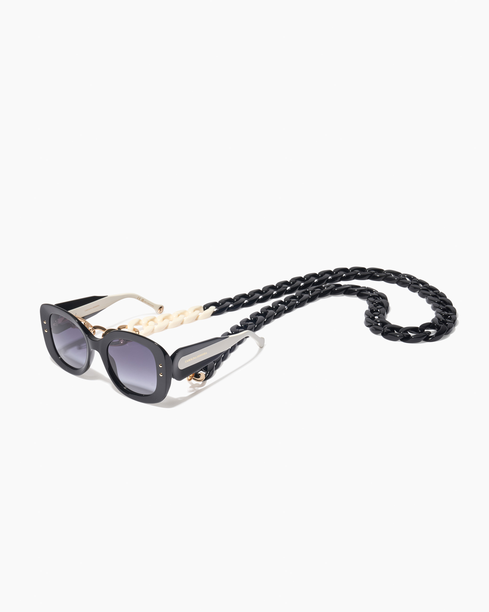 Oversized Sunglasses With Chain - 4