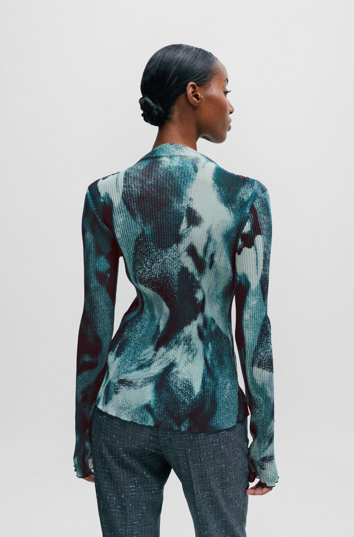PRINTED SLIM-FIT TOP IN PLISSÉ TULLE - 4