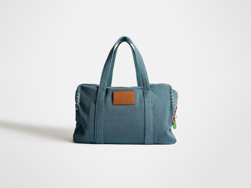 WEEKENDER CANVAS TOTE BAG IN MID-BLUE 4