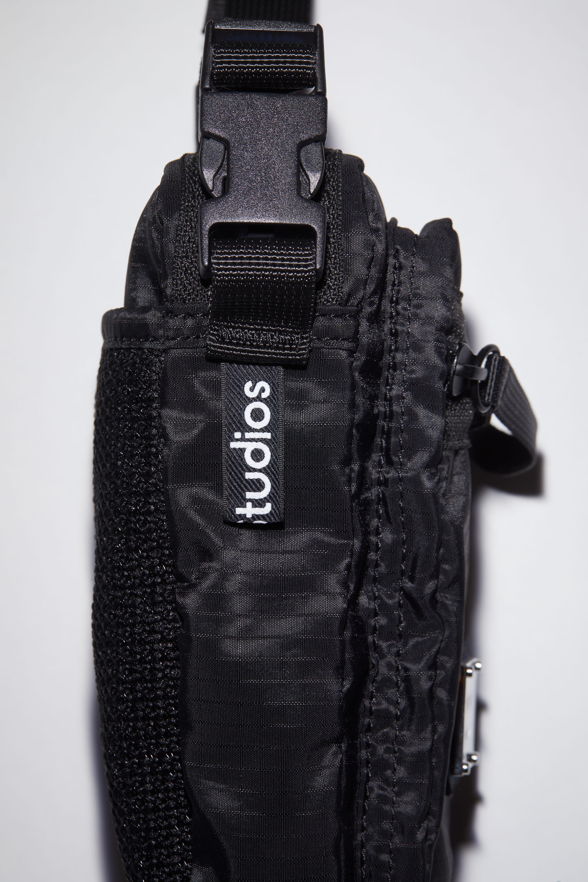 Crossbody face bag - Black - 5