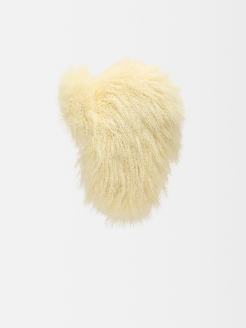 JACQUEMUS The large ushanka outlook