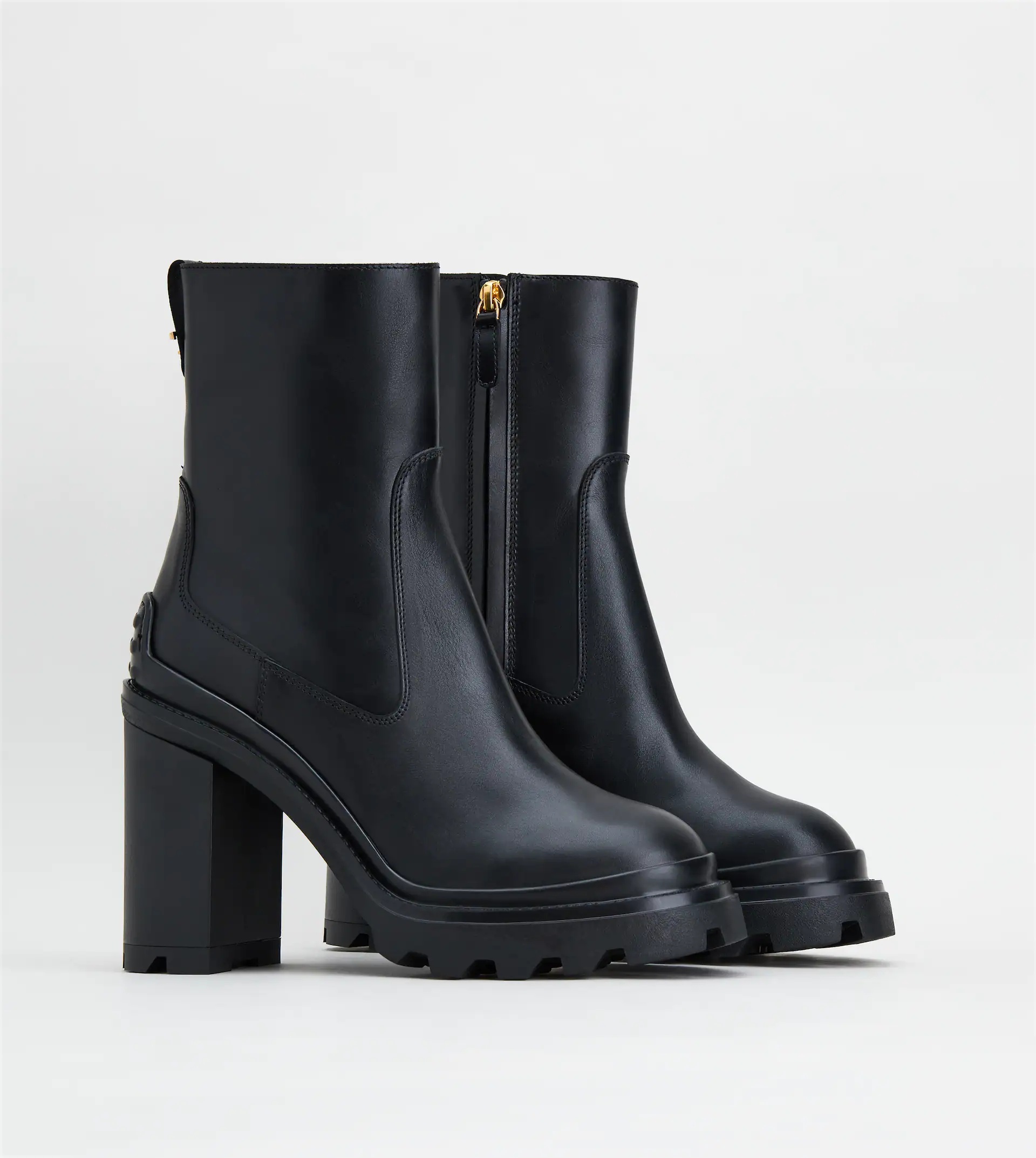 ANKLE BOOTS IN LEATHER - BLACK - 2