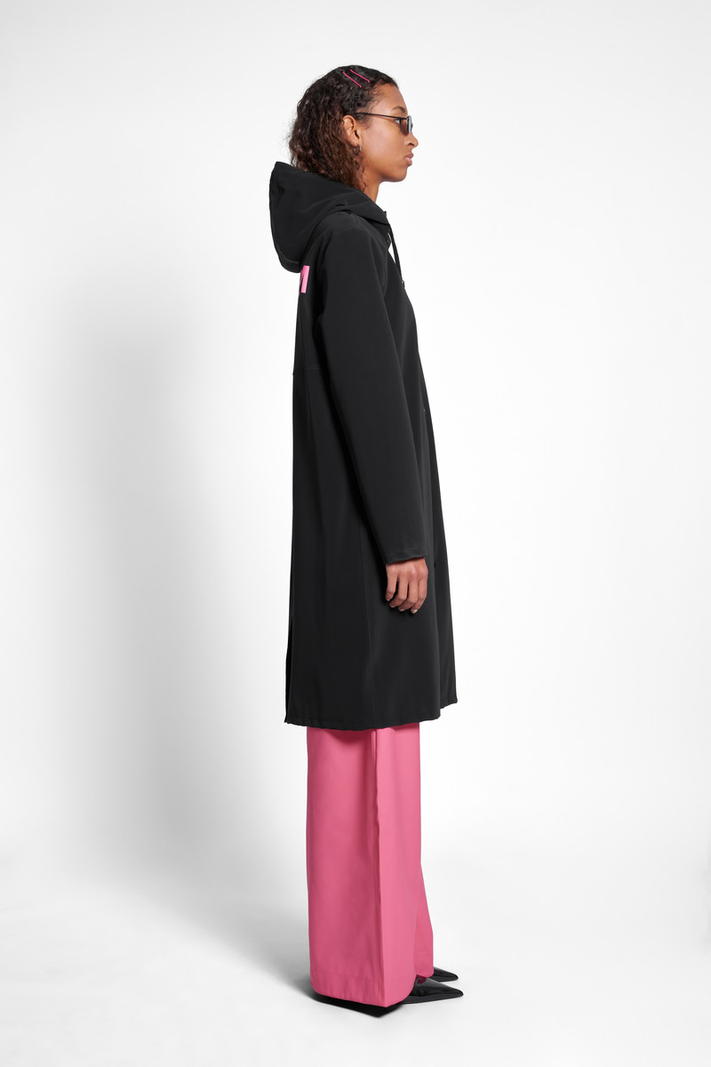 Stockholm Long Matte Print Raincoat Black 4