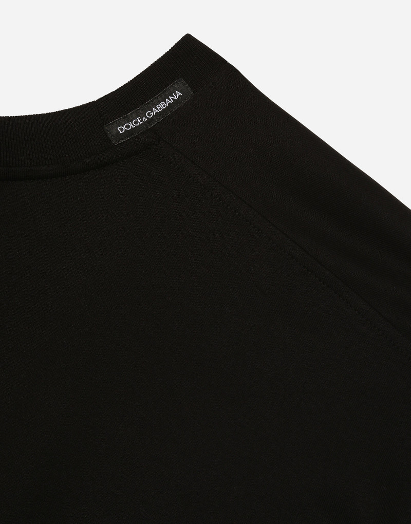 Short-sleeved T-shirt with DG logo patch 4