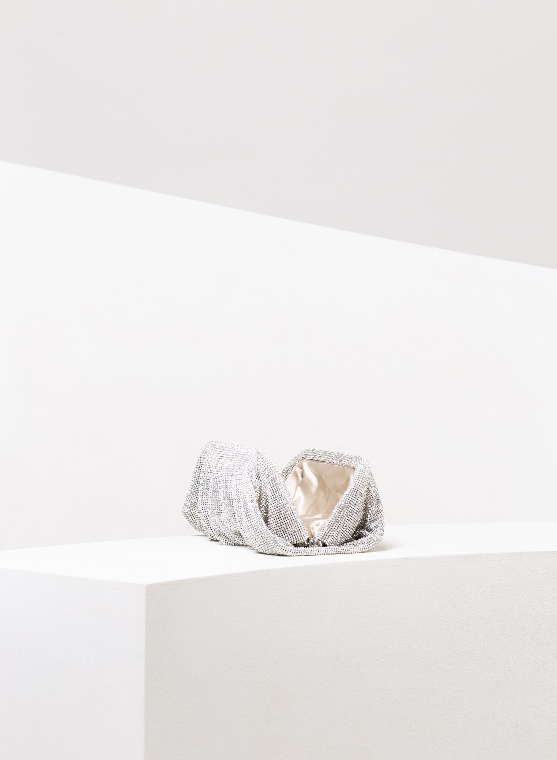Benedetta Bruzziches – La Venus Grande Crystal On Silver - 4