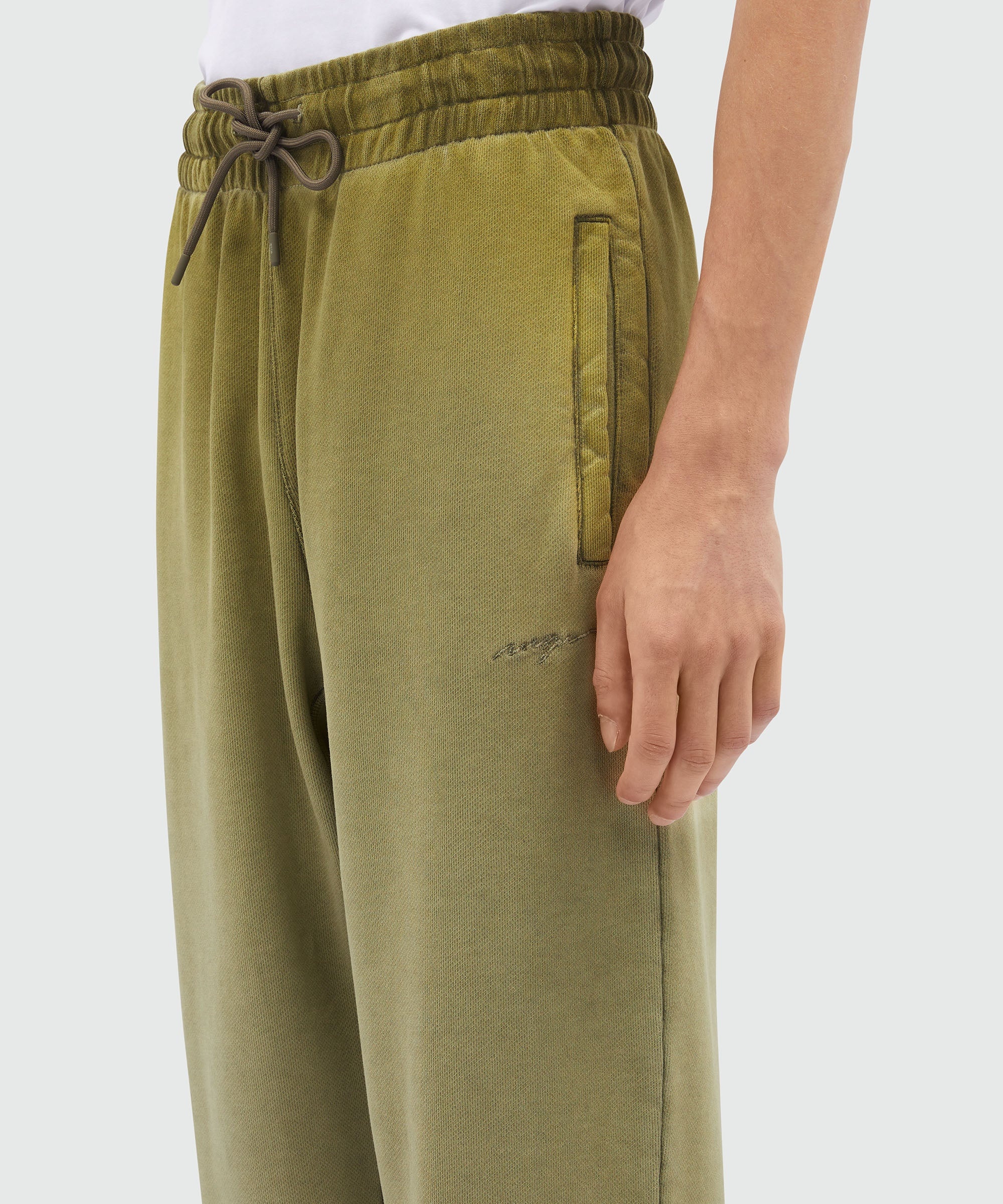 Jersey jogging pants with faded effect - 5