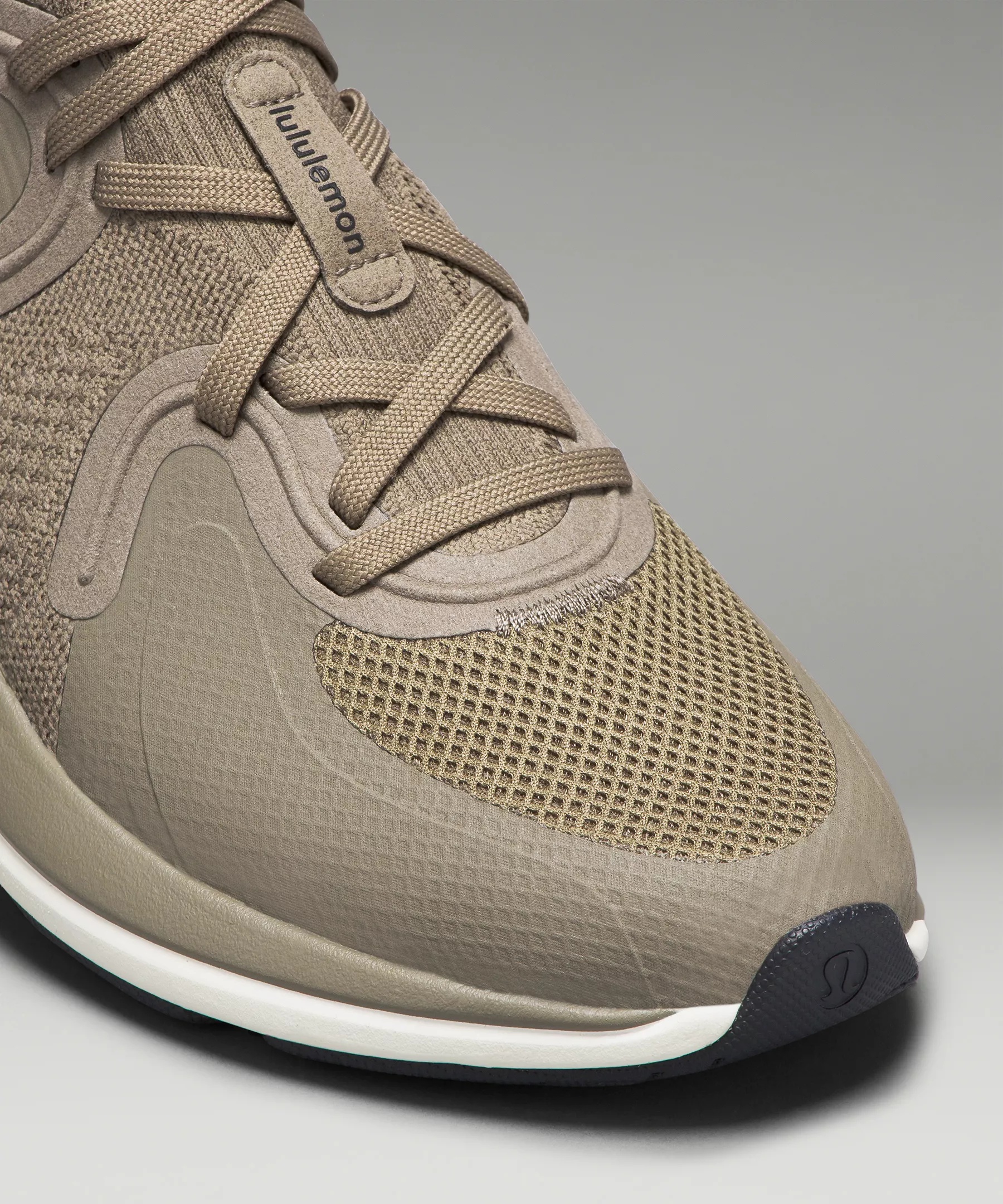 chargefeel 2 Mid Women's Workout Shoe - 8