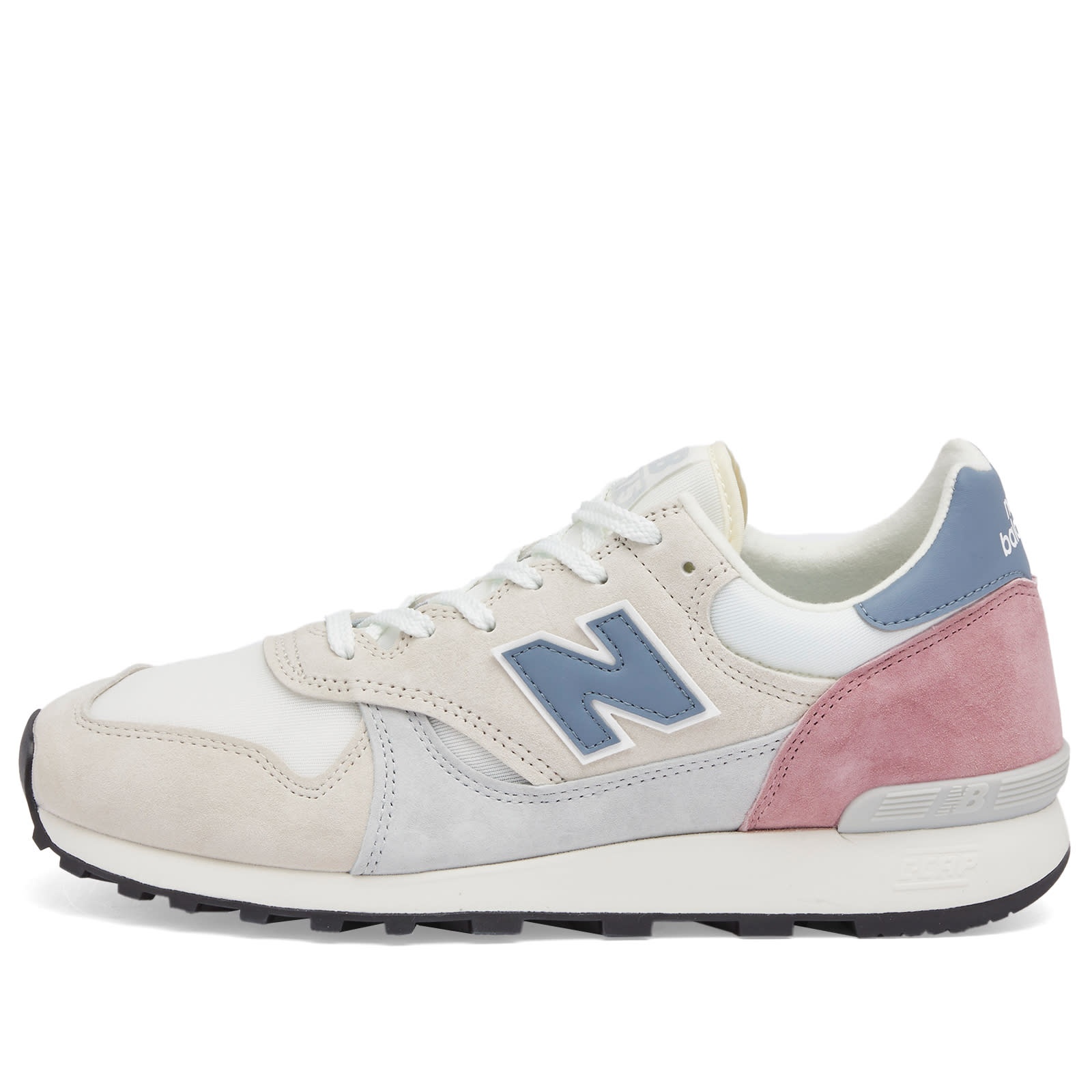 New Balance New Balance 475 Presented by END. REVERSIBLE