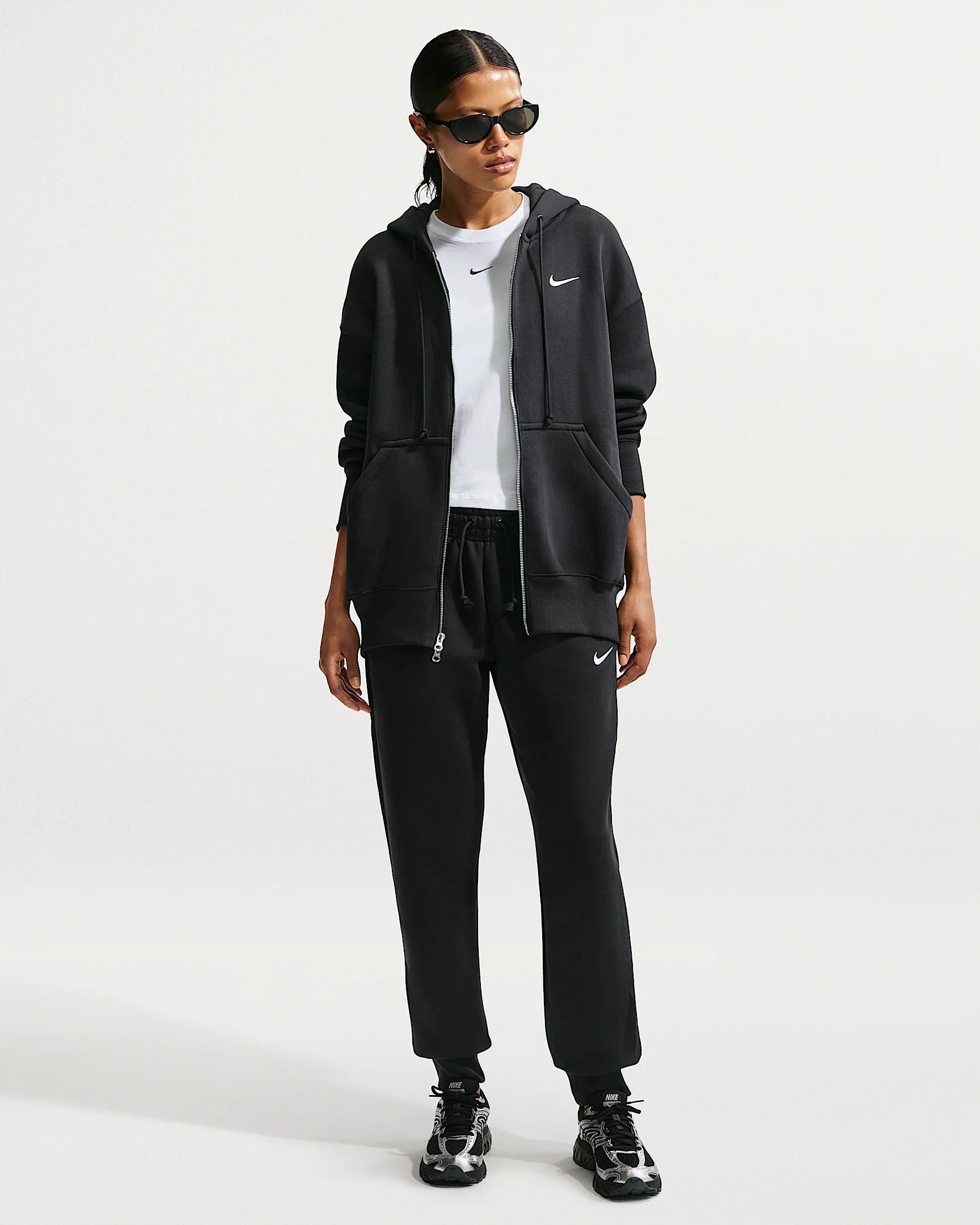 Nike Sportswear Phoenix Fleece Women's Mid-Rise Sweatpants - 1