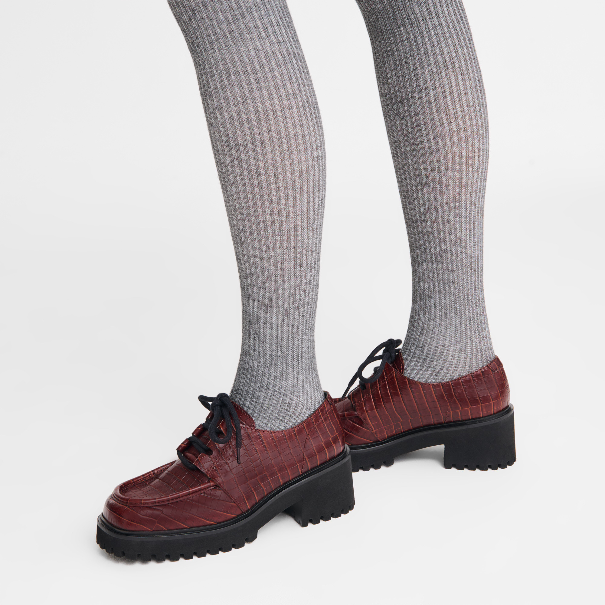 La Voyageuse Derby Pomegranate - Leather - 4